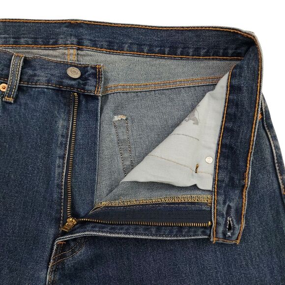 Levi's Jeans Mens 35x31 Blue Straight Leg 100% Cotton 550 Durable Denim Work - Picture 4 of 12